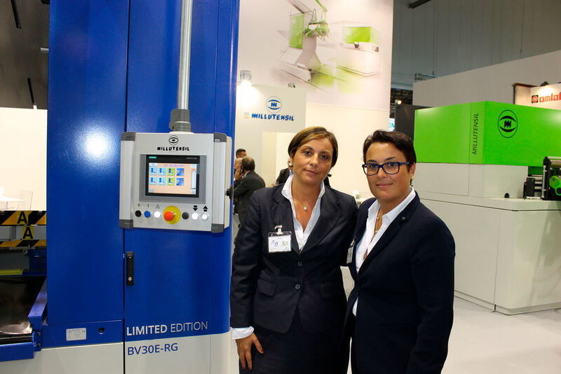 Celebrating 60 years: Veronica (left) and Beatrice Just from Italian company Millutensil. (Source: Schulz)