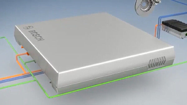 Die leistungsfähige Lithium-Ionen-Batterie versorgt den rein elektrischen Antrieb mit Energie (Bild: Bosch)