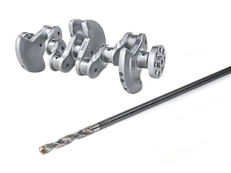 Relief holes in crankshafts contribute to weight reduction. In collaboration with Heule Precision Tools, Mapal now offers a tool that performs drilling and deburring of long holes in a single operation. (Image:Mapal)