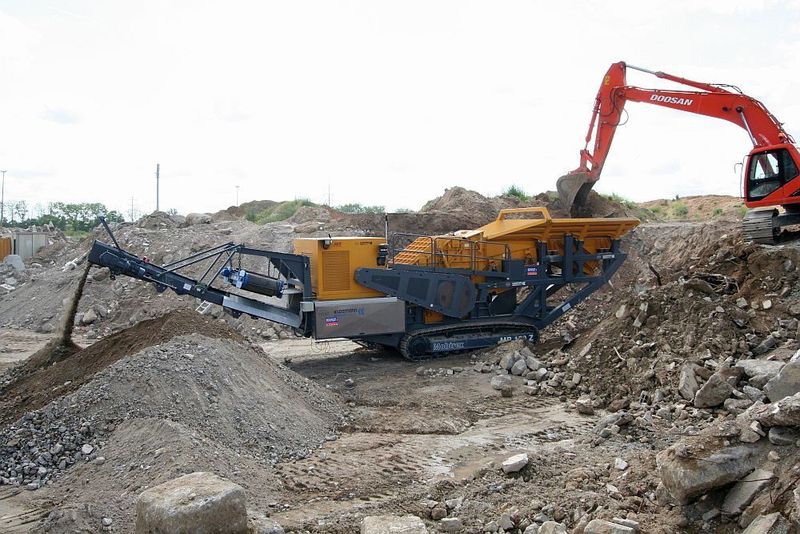 Der Kleemann-Brecher MR 150 Z mit Kupplung und Steuerung von Desch. (Archiv: Vogel Business Media)