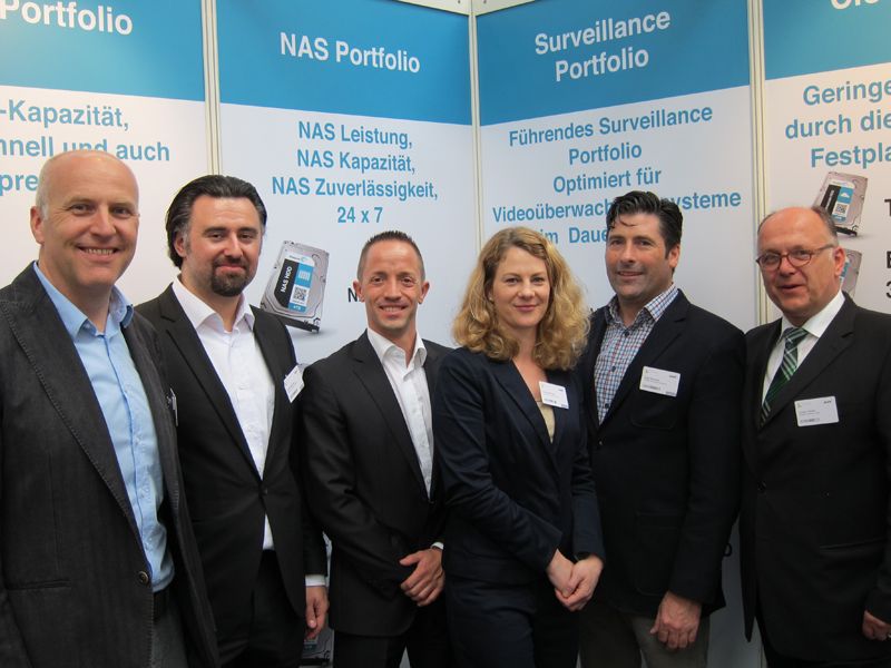 Das Seagate-Team (v. l.): Henk van den Berg, Nazmi Keskiner, Sascha Bosen, Barbara Meister, Nigel Bissette und Jürgen Stelter (Bild: IT-BUSINESS)