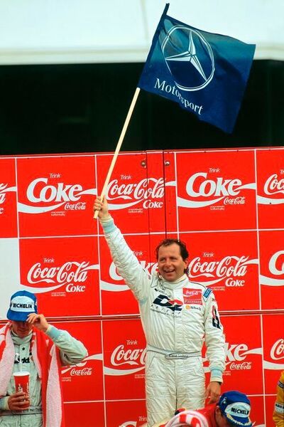 DTM 1994 auf dem Nürburgring, 8 Mai: Klaus Ludwig gewinnt das erste Rennen am Steuer einer AMG Mercedes C-Klasse (W 202). (© Daimler AG)