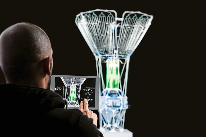 Erweiterte Realität: Augmented-Reality-Anwendung für mobile Endgeräte.  (Bild: RM)