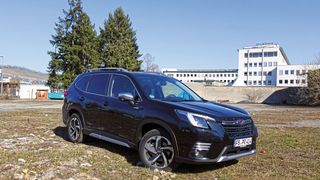 Der größte Vorteil am kantigen Design des Forester ist seine gute Übersichtlichkeit. Die Fensterflächen sind viel größer als bei praktisch allen anderen modernen SUVs. (Bild: Rosenow - »kfz-betrieb«)