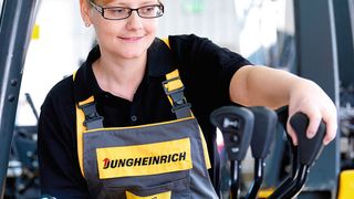 Die Geräte, die im Werk aufgearbeitet werden, sind im Durchschnitt nicht älter als vier bis sechs Jahre. (Bild: Jungheinrich)