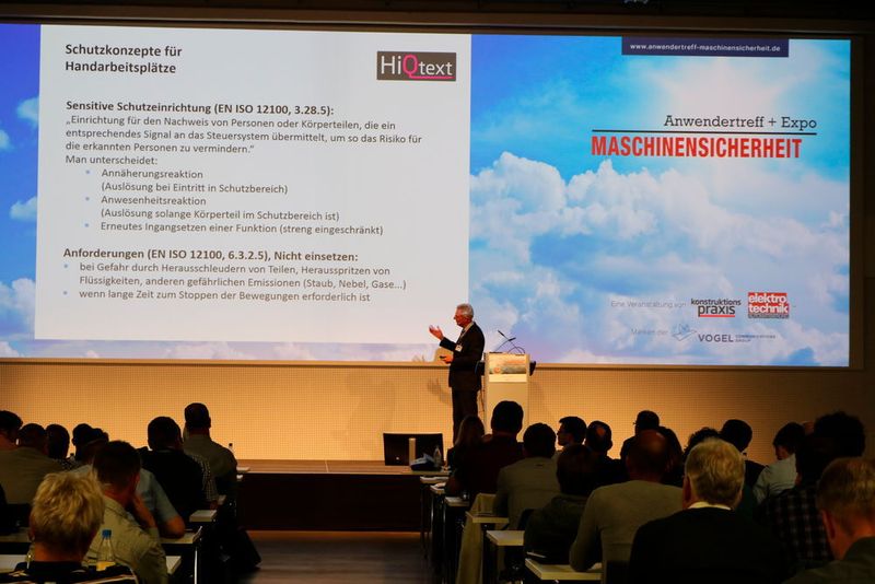 Der Vortrag erklärte die wichtigsten Lösungen, entscheidende Parameter und Auswahlkriterien, von der sog. inhärent sicheren Konstruktion, über trennende und nicht-trennende Schutzeinrichtungen zu Zustimmeinrichtungen und schließlich auch Warneinrichtungen und -schildern. (K. Juschkat/konstruktionspraxis)