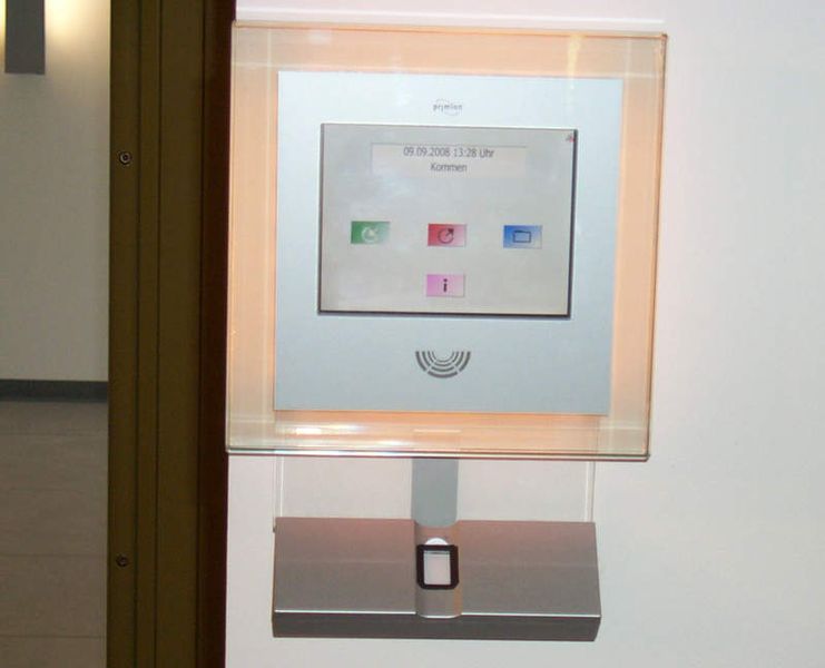 Das Zutrittskontrollsystem mit biometrischem Fingerabdruck und Zeiterfassung von Primion Technology. (Archiv: Vogel Business Media)