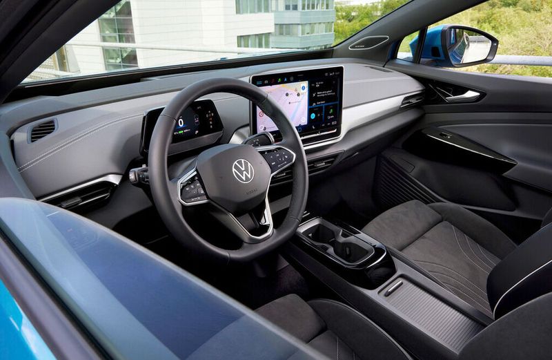Die zwei batterieelektrischen VW-Modelle werden ab sofort mit einer komplett neu entwickelten Infotainment- und Softwaregeneration angeboten. (Bild: Volkswagen )