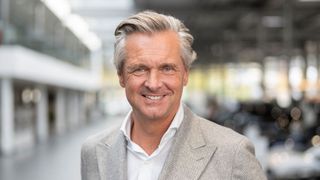 Steffen Knies leitet ab Juni die Geschicke des  Hamburger Bentley-, Bugatti- und McLaren-Autohauses der Kamps-Gruppe. (Bild: Malte Dibbern)