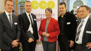 Titel_Quadratisch2 ()