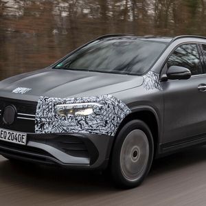 Mit dem EQA bringt Mercedes sein Einsteiger-E-Mobil.(Bild:  Benjamin Bessinger)