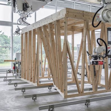 Obwohl die Einführung von Robotik und Automatisierung im Vergleich zu anderen Branchen noch hinterherhinkt, steht der Einsatz von Robotik im Bauwesen vor einer schnellen Expansion.  (Bild: Gramazio Kohler Research/ETH Zürich)