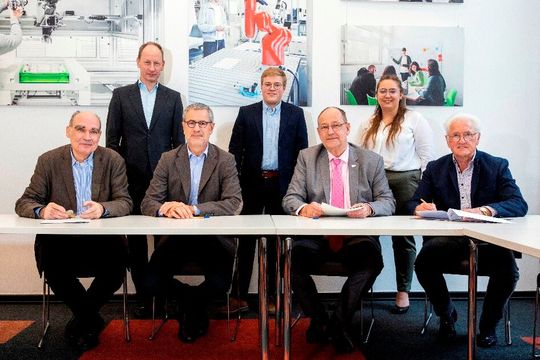 Enge Zusammenarbeit beschlossen! Die urbane Logistik von morgen steht im Fokus der Kooperation von Smart Loop City und der TH Köln. Unter anderem geht es um unterirdisch installierte Gütertransportsysteme. Hier mehr dazu.(Bild:  Smart Loop City)