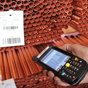 Mit Mobilfunk und Internet sowie der Unterstützung von Salt Mobile Systems hat der Kontraktlogistiker Haas die Bestände seiner Kunden jederzeit im Griff.