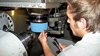 Bild 1: Ein Rüstprozess ist ein komplexer Vorgang: Materialien und Werkzeuge müssen pünktlich, in der richtigen Menge und richtigen Qualität bereitstehen. (Archiv: Vogel Business Media)