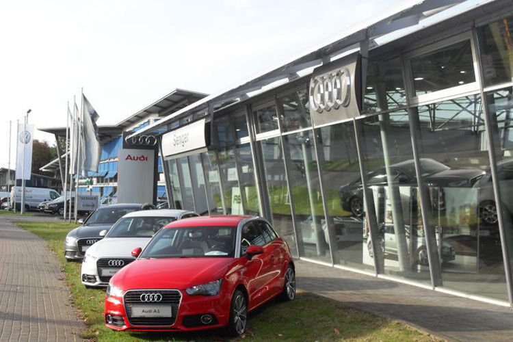 Nächste Station auf der Senger-Automeile: Der Audi-Hangar. (Foto: Senger)