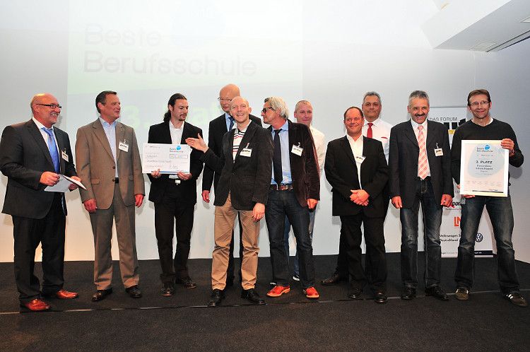 Das Team der Gewerblichen Schule Nagold freute sich sehr über seinen dritten Platz. (Foto: Schmidt)