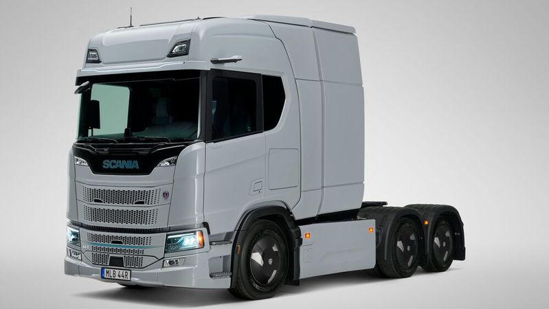 Scania packt mehr Batterie in die Zugmaschine.(Bild:  Scania)
