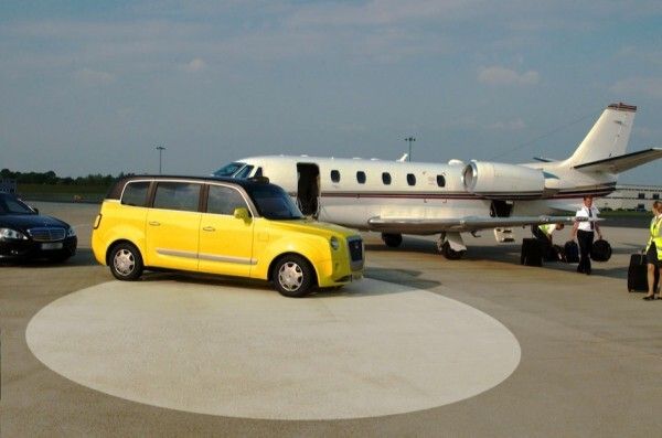 Mit einem Wendekreis von etwas über 7,5 m eignet sich das Metrocab auch für enge Innenstädte. (Bild: Frazer-Nash)