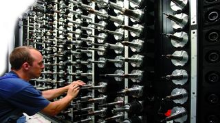 Am rechten Ort, zur rechten Zeit und mit den korrekten Eigenschaften: Toolmanagement als externe Dienstleistung soll die laufende Versorgung mit den optimalen Präzisionswerkzeugen sicherstellen.  Bild: Filì (Archiv: Vogel Business Media)