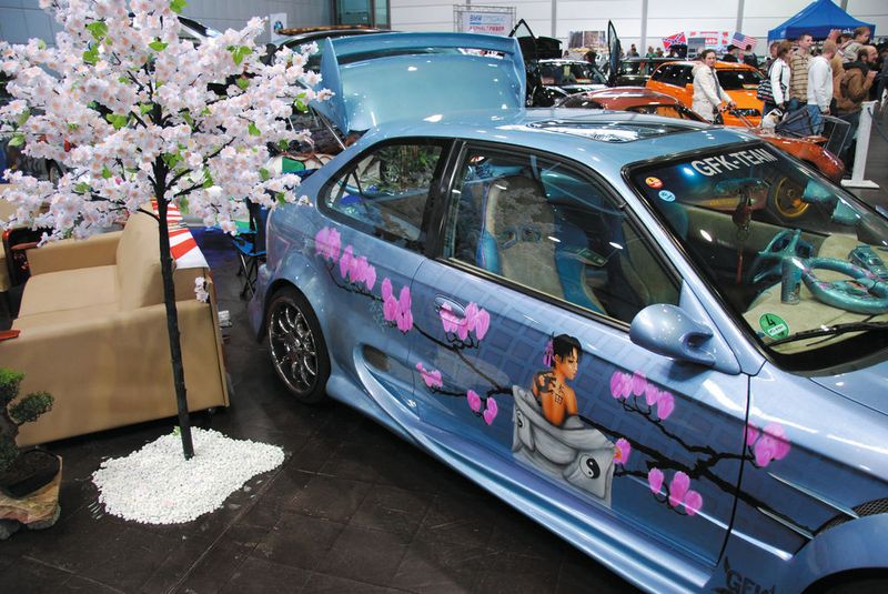 Blumiger Blickfang: Das Ästhetiktuning wird in der Szene immer beliebter. (Archiv: Vogel Business Media)