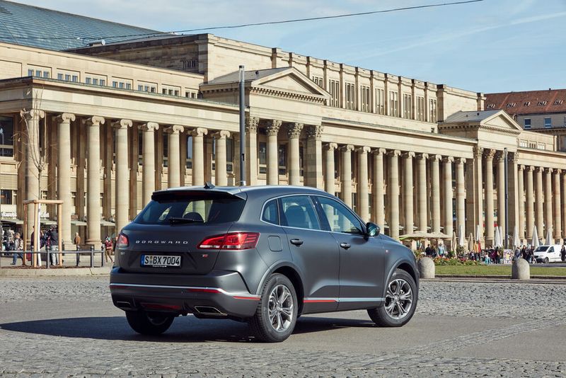 Für den Vertrieb hatten die Verantwortlichen um den Aufsichtsrat-Chef Christian Borgward eine Online-Lösung geplant, die von mehreren Probefahrtzentren unterstützt werden sollte. Den Service übernahm, so die Pläne, die Werkstattkette ATU. Die Kette beendete allerdings inzwischen ihre Verbindung. (Bild: Auto-Medienportal.Net/Borgward)