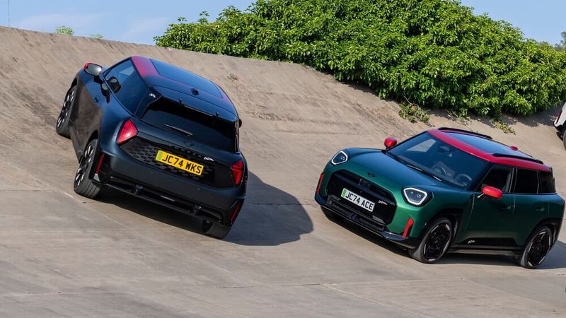 John Cooper Works ist traditionell die Top-Version der britischen Marke. Auch elektrifizierte Modelle pumpgt die Tuningschmiede nun auf. (Bild: Mini)