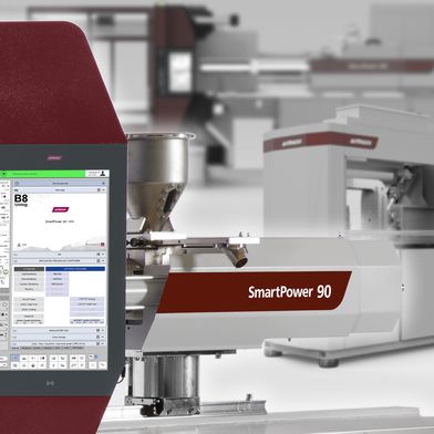 L'Unilog B8 permet de mettre en réseau la machine et ses périphériques, la commande s'effectuant via une interface Windows unique. (Bild: Wittmann)