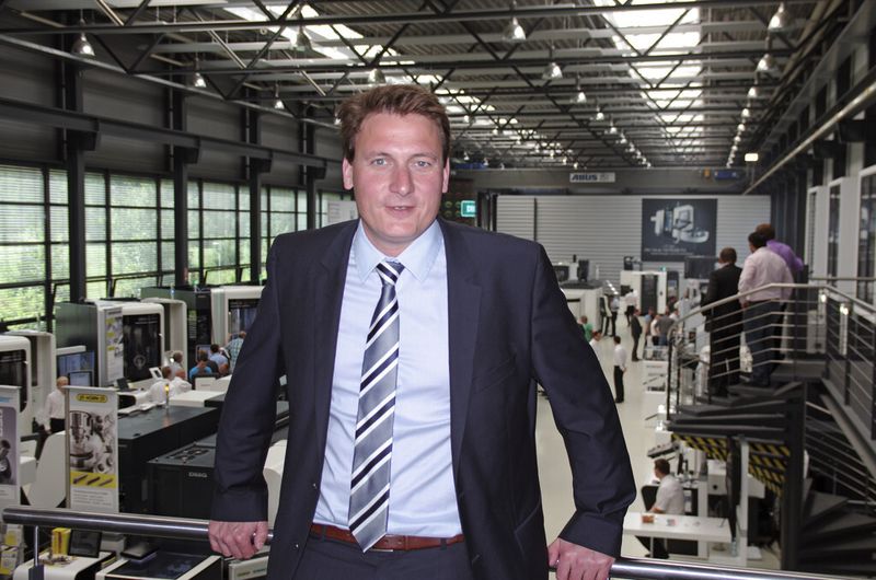 Dr. Thorsten Schmidt, Vorstand Vertrieb, Service & IT der Gildemeister AG: „Ich sehe für den chinesischen Markt auch mittelfristig gute Wachstumsraten. Wir wollen unseren Marktanteil weiter erhöhen und planen, zweistellig zu wachsen.” (Bild: Kroh)