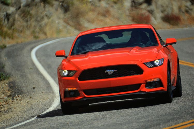 Neuauflage des legendären US-„Pony Cars“: Der neue Ford Mustang ist in Deutschland ab 35.000 Euro zu haben. (Foto: Ford)