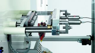 Ultraschall-Quersiegelstation für einen Schlauchbeutel aus Polyethylenfolie. (Archiv: Vogel Business Media)