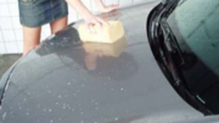 Auch im Winter ist die Lackpflege wichtig – sie schützt vor den widrigen Witterungseinflüssen. Foto: Archiv (Archiv: Vogel Business Media)