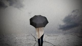 Die neue Strategie ist Cloud-only. Dabei fühlen sich manche Reseller im Regen stehen gelassen. (Biewer_Jürgen - stock.adobe.com)