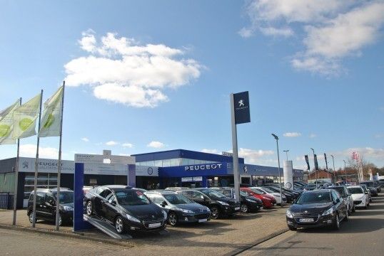 Das Autohaus Krumrey befindet sich in Hildesheim in der Siemensstraße.  (Foto: Richter)