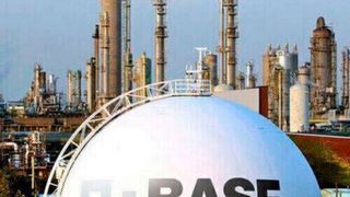 Huntsman together with Shanghai Chlor-Alkali Chemical Co. and BASF together with Shanghai Hua Yi and Sinopec Shanghai Gaoqiao Petrochemical Co. will each take over one of the MDI plants. (Source: BASF)