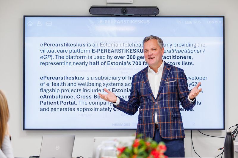 Auch hier wurden wieder in jeweils fünf Minuten kurze Präsentationen von innovativen Unternehmen vorgestellt.  (Bild: © Raul Mee)