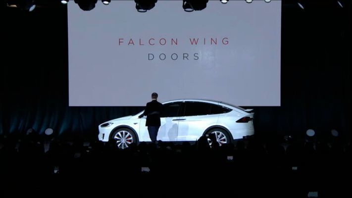 Nun zu den Falkenflügeltüren ... (Tesla)