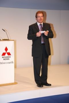 Horst Schollmeyer, General Manager Vertrieb, ist zufrieden mit seinem Händlernetz.  (Foto: Wenz)