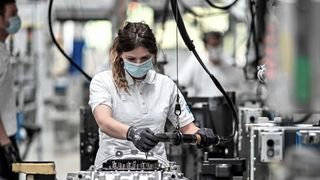 Ziemlich einsam! Seit Oktober läuft das neue Ausbildungsjahr auch im Maschinenbau. Doch gerade mal ein Drittel der Stellen konnte bisher besetzt werden. Die Maschinenbaubranche bangt um ihre Zukunft. Hier ein kurzer Lagebericht des VDMA. (Bild: J. Krekel)