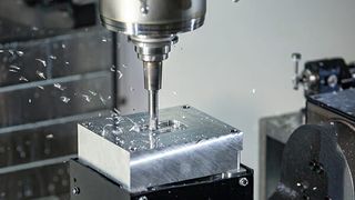 tighter-tolerances-400x600-1 (Quelle: Protolabs)