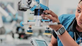 Noch geht es irgendwie weiter im deutschen Maschinenbau – trotz Rohstoff- und Energieengpass. Doch die Lage spitzt sich zu, wie eine aktuelle Umfrage des VDMA zeigt. (Bild: Siemens)