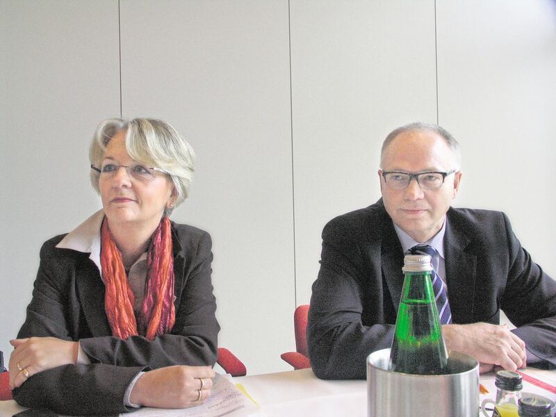 Ruth Marx und Horst Westerfeld sehen in Kooperationen ein wichtiges Element der Verwaltungsreform (Archiv: Vogel Business Media)