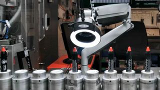 Die KI-basierten Tools von Synsor aus München sehen nach Aussage der Entwickler in der Produktion alles. Sie arbeiten in Echtzeit. Damit sie noch besser werden, haben Anwender dem Start-up einen hohen Betrag für die Weiterentwicklung zur Verfügung gestellt. (Bild: Synsor)