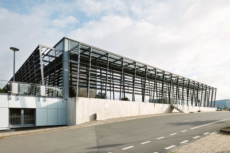 Das neue Entwicklungszentrum für Bordnetze und deren Fertigung von Leoni in Kitzingen.