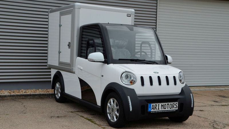 Zu den Kunden gehören unter anderem Großunternehmen wie Bayer oder Coca-Cola. Genutzt werden die Fahrzeuge aber beispielsweise auch von Handwerkern oder Kommunen. (Bild: Autoren-Union Mobilität/Ari Motors)