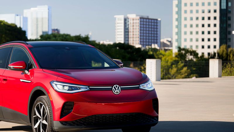 In den USA läuft es mit der Elektromobilität noch nicht richtig rund. VW holt nun eine alte Marke aus der Versenkung.(Bild:  James Lipman/VW)