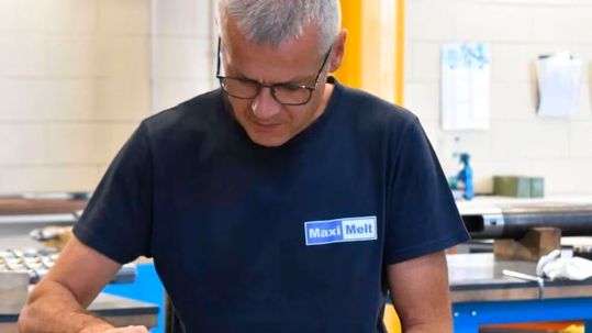 Xaloy’s acquisition of Italy-based Maxi Melt is intended to broaden its capabilities in plasticising components and strengthen its European customer support.(Source:  Maxi Melt)