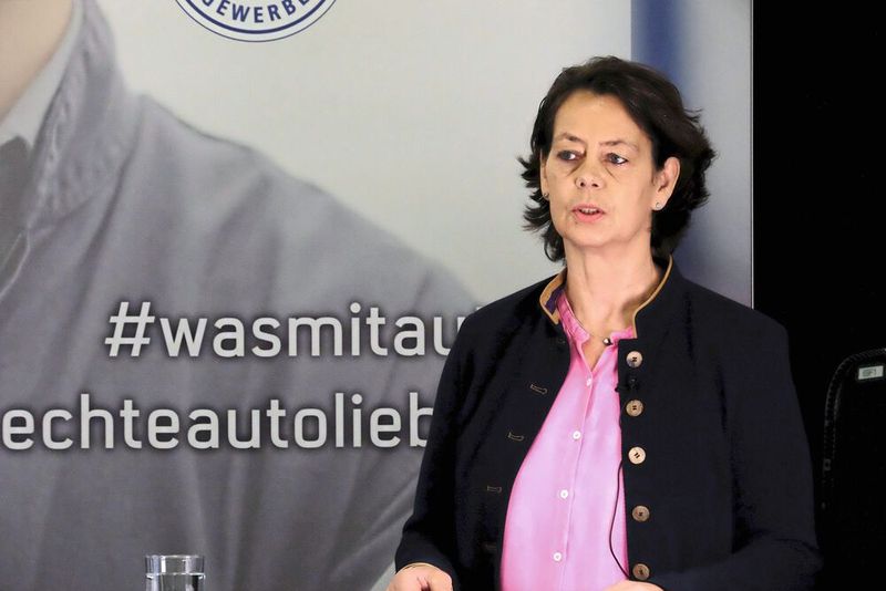 Präsidentin Nina Eskildsen informierte über die Lage der Betriebe im Kfz-Landesverband Schleswig-Holstein.