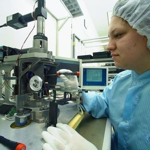 Abb. 3 Mehr als 7000 Stützstellen bedient sich der Computer bei der Justierung des Stereo Discovery.V20.