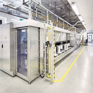Der Dosierautomat ist einzigartig in der Lackindustrie und sorgt für gleichbleibende Qualität und Reproduzierbarkeit von Standard-Formulierungen.(Bild:  BASF Coatings)